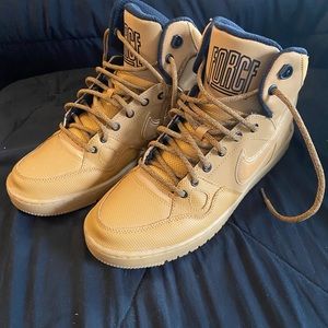Nike Sneaker boots